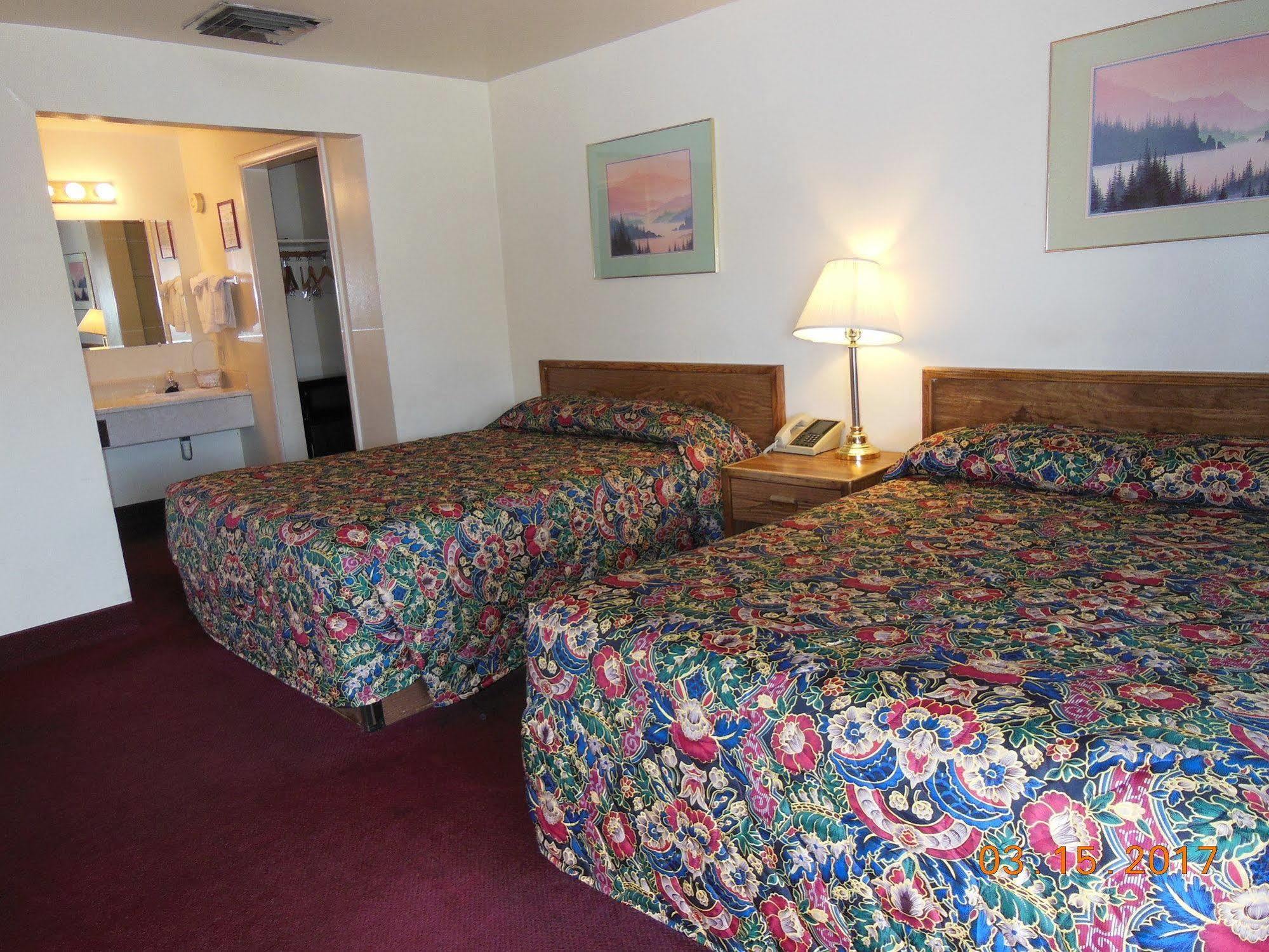 Super 8 By Wyndham Williams West Route 66 - Grand Canyon Area Exterior foto